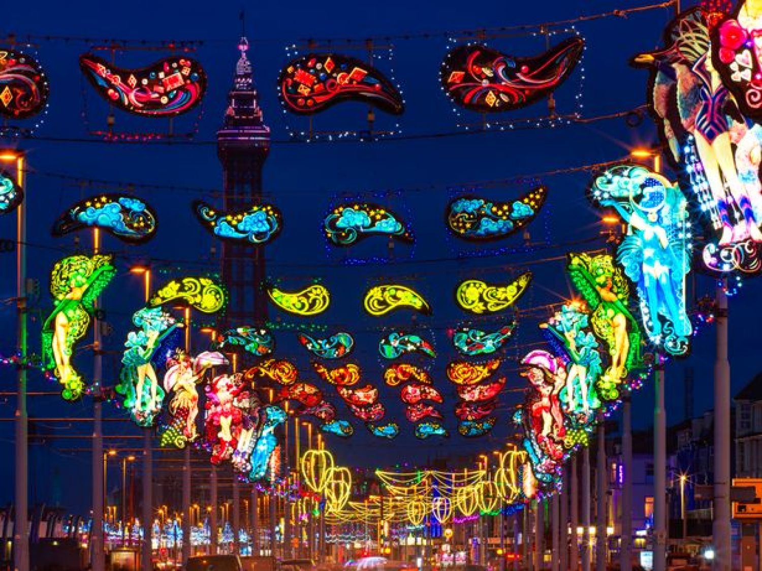 Blackpool Illuminations  hour extension over half term 